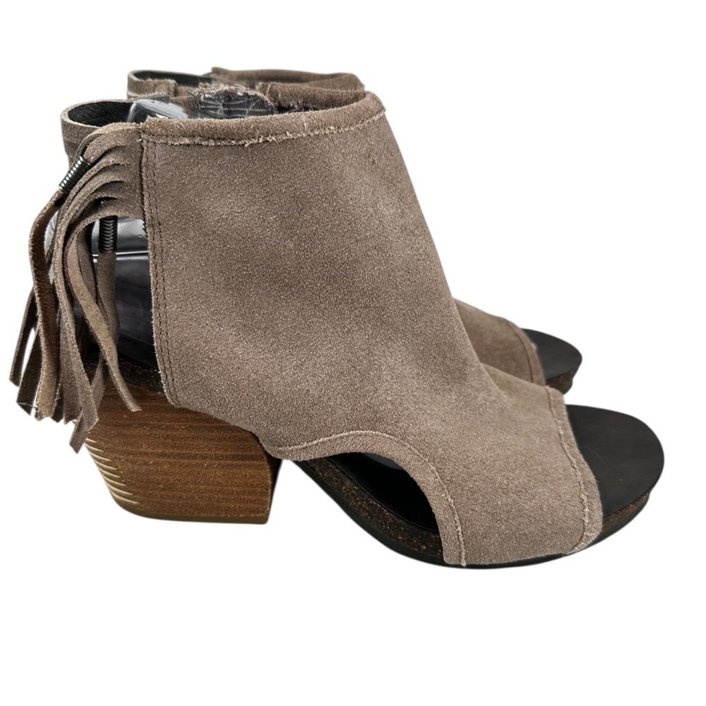 OTBT Causeway Fringe Booties 10 Sable Suede Cutout Ankle Boots Boho Festival